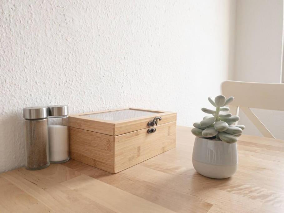 Schoene Ferienwohnung Mit Blick Ueber Stadtwald ไลป์ซิก ภายนอก รูปภาพ