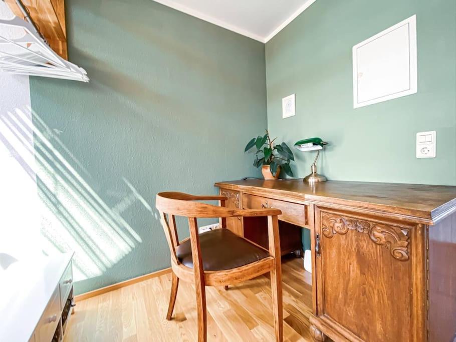 Schoene Ferienwohnung Mit Blick Ueber Stadtwald ไลป์ซิก ภายนอก รูปภาพ