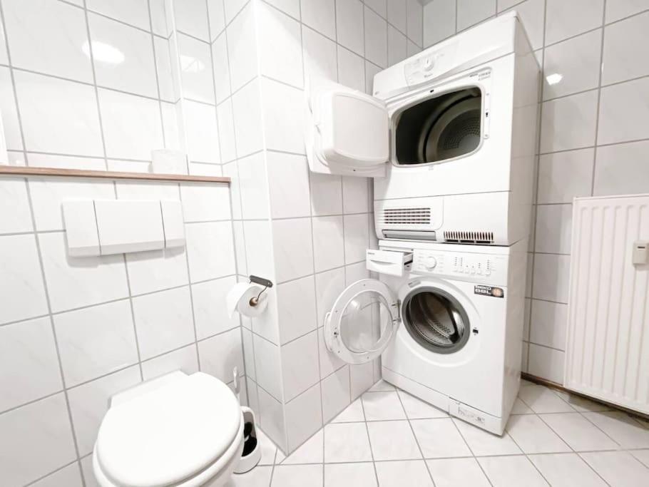 Schoene Ferienwohnung Mit Blick Ueber Stadtwald ไลป์ซิก ภายนอก รูปภาพ