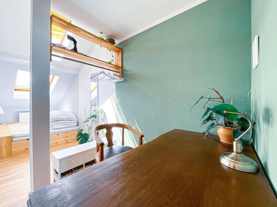 Schoene Ferienwohnung Mit Blick Ueber Stadtwald ไลป์ซิก ภายนอก รูปภาพ