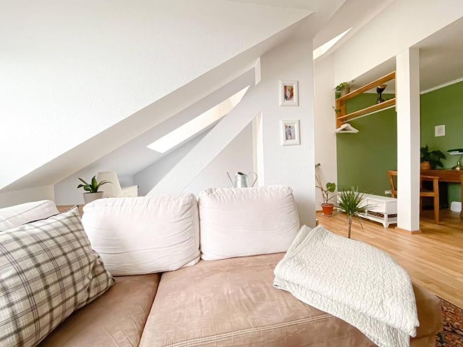 Schoene Ferienwohnung Mit Blick Ueber Stadtwald ไลป์ซิก ภายนอก รูปภาพ